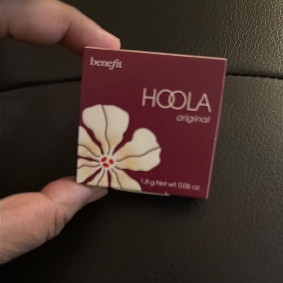 Benefit Tan Bronzer Matte Contour - Picture 3 of 5